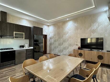 5 otaqlı həyət evi, 217 m², Dübəndi: 450 000 ₼ 5