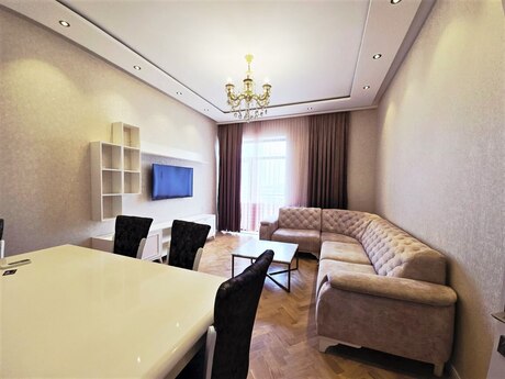 Elan №6397597 - Bakı, Ağ şəhər q., 3 otaqlı, 95 m², 7/8 mərtəbə