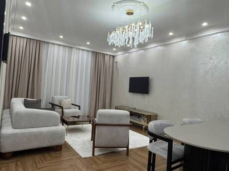 Kirayə 3 otaqlı mənzil, 110 m², Grand Hayat: 1 800 ₼/ay 2
