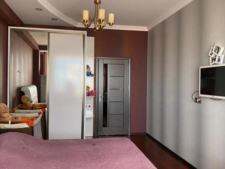 2-комнатная квартира, 90 м², 8 Noyabr: 280 000 ₼ 5