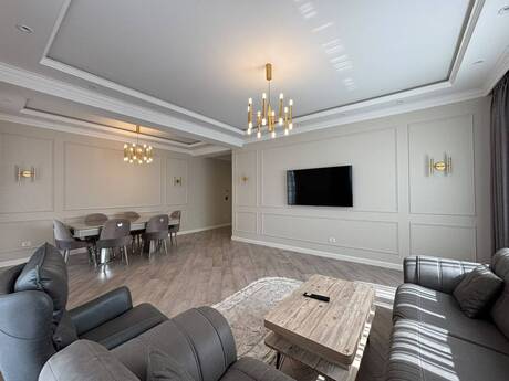 Kirayə 3 otaqlı mənzil, 157 m², Ağ şəhər: 2 500 ₼/ay 2