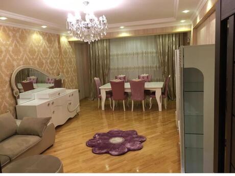 2-room apartment for rent, 90 m², Qara Qarayev: 750 ₼/mo 4