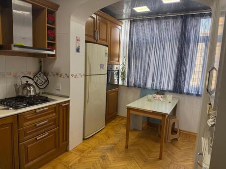 Kirayə 3 otaqlı mənzil, 90 m², Nəsimi: 900 ₼/ay 2