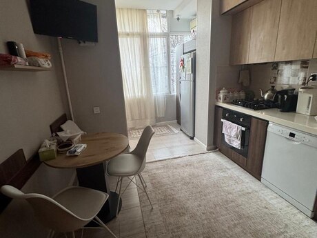 Elan №6397750 - Bakı, 28 May m., 3 otaqlı, 85 m², 2/5 mərtəbə