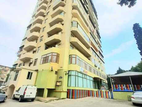 4 otaq · 180 m² · 13/16 mərtəbə, Qara Qarayev
