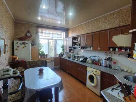 3 otaqlı mənzil, 83 m², Neftçilər: 240 000 ₼ 5