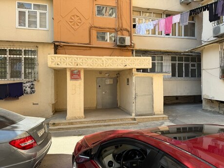 3-room apartment, 80 m², 8-ci mikrorayon: 215 000 ₼ 2