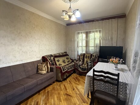 2-room apartment for rent, 70 m², 8-ci mikrorayon: 650 ₼/mo 3