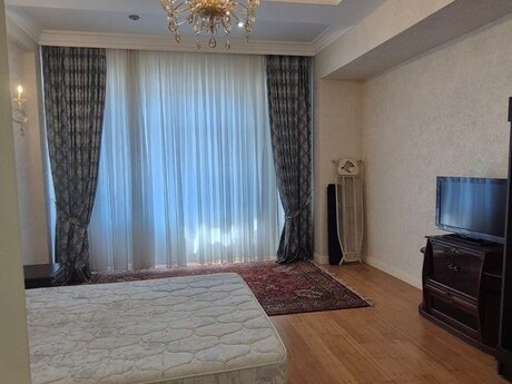 3 otaqlı mənzil, 160 m², Xətai: 699 000 ₼ 4