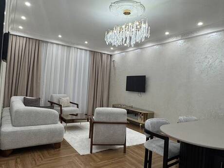 Elan №6397886 - Bakı, 28 May m., 3 otaqlı, 123 m², 10/18 mərtəbə