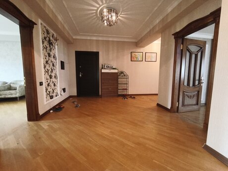4-room apartment, 214 m², 20 Yanvar: 390 000 ₼ 4