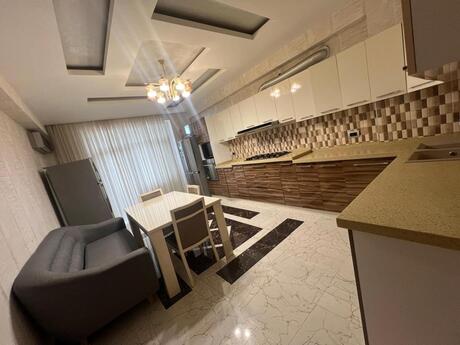4 otaqlı mənzil, 240 m², Nəsimi: 660 000 ₼ 5