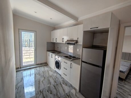 4-room apartment for rent, 90 m², Memar Əcəmi: 800 ₼/mo 2