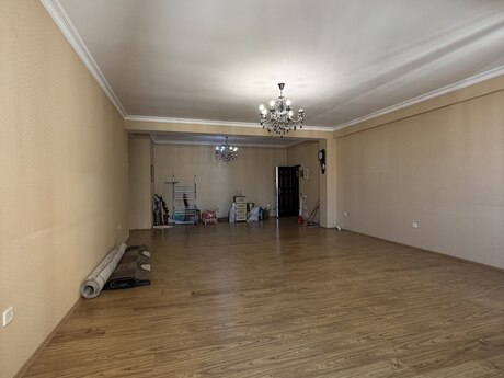 4 otaqlı mənzil, 157 m², 28 May: 365 000 ₼ 3