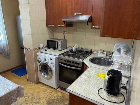 2-room apartment for rent, 60 m², 8 Noyabr: 700 ₼/mo 4