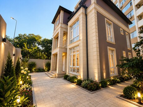 6 otaqlı həyət evi, 430 m², Neftçilər: 1 100 000 ₼ 2