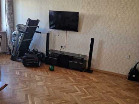 Elan №6398066 - Bakı, Səbail r., 4 otaqlı, 80 m², 5/5 mərtəbə