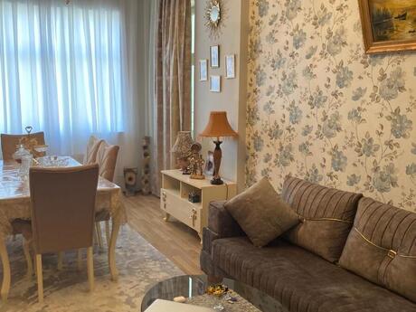 2-комнатная квартира, 80 м², Həzi Aslanov: 220 000 ₼ 5