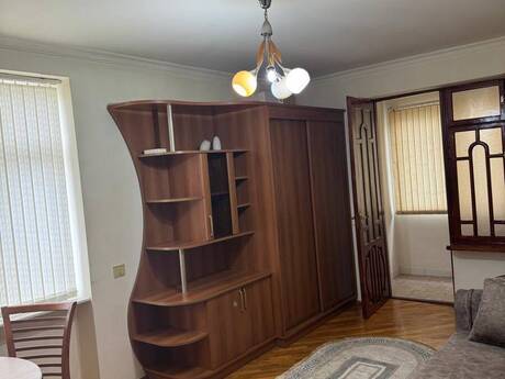 Elan №6398167 - Bakı, Şah İsmayıl Xətai m., 1 otaqlı, 35 m², 3/5 mərtəbə