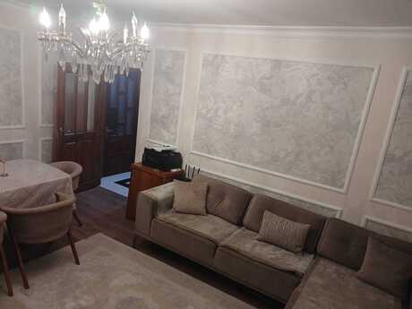 5 otaqlı mənzil, 110 m², Neftçilər: 260 000 ₼ 2
