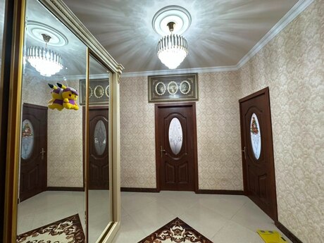 4-комнатная квартира, 120 м², Həzi Aslanov: 233 000 ₼ 4