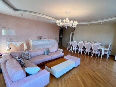Kirayə 4 otaqlı mənzil, 215 m², Sahil: 2 300 ₼/ay 4