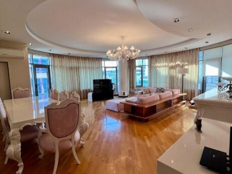 Kirayə 4 otaqlı mənzil, 215 m², Sahil: 2 300 ₼/ay 3