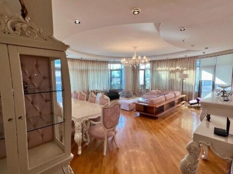 Kirayə 4 otaqlı mənzil, 215 m², Sahil: 2 300 ₼/ay 2