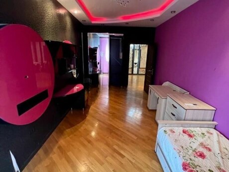 Kirayə 4 otaqlı mənzil, 215 m², Sahil: 2 300 ₼/ay 5