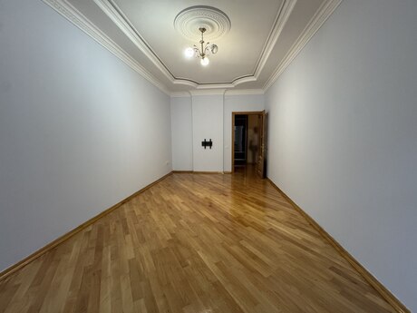 3 otaqlı mənzil, 135 m², İnşaatçılar: 310 000 ₼ 3