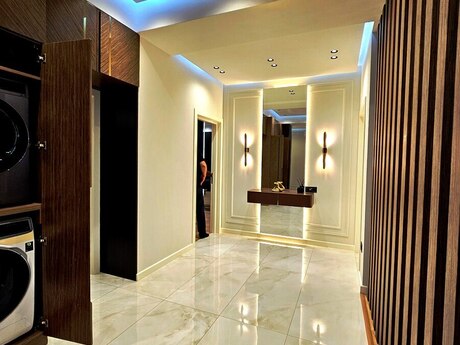 Elan №6398300 - Bakı, Ağ şəhər q., 4 otaqlı, 143 m², 5/8 mərtəbə