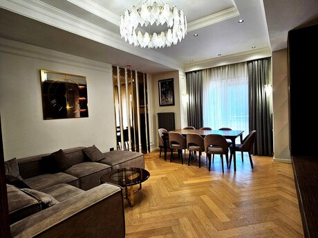 4 otaqlı mənzil, 143 m², Ağ şəhər: 730 000 ₼ 2