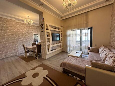 3 otaqlı mənzil, 93 m², 28 May: 272 000 ₼ 2