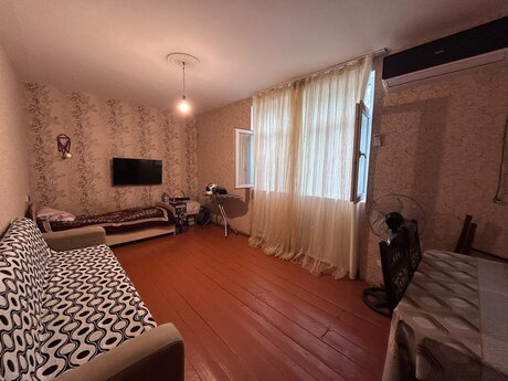 Elan №6398402 - Bakı, Bakıxanov q., 2 otaqlı, 60 m², 2/5 mərtəbə