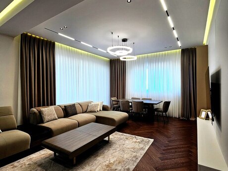 3 otaqlı mənzil, 157 m², Ağ şəhər: 870 000 ₼ 2
