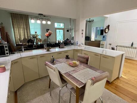 6 otaqlı həyət evi, 230 m², Yeni Ramana: 132 000 ₼ 5