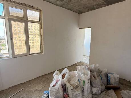 4-room apartment, 150 m², Azadlıq Prospekti: 300 000 ₼ 3