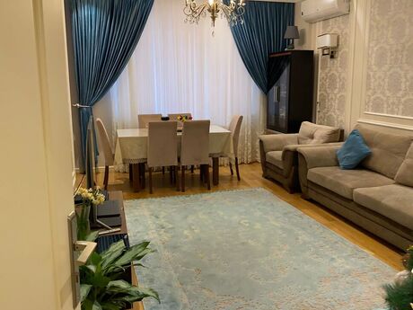 2 otaqlı mənzil, 70 m², Ağ şəhər: 350 000 ₼ 2