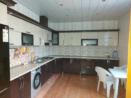 5 otaqlı həyət evi, 240 m², Bakıxanov: 300 000 ₼ 4