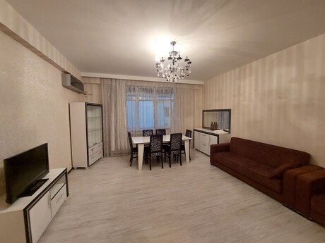 Azadlıq Prospektidə 2 otaqlı yeni tikili mənzil kirayə verilir, 88 m², 750 AZN/ay, şəkil 4 / 12