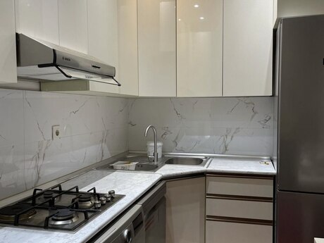 2-комнатная квартира, 65 м², Lökbatan: 125 000 ₼ 2