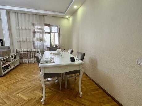 4 otaqlı mənzil, 110 m², İnşaatçılar: 233 000 ₼ 3