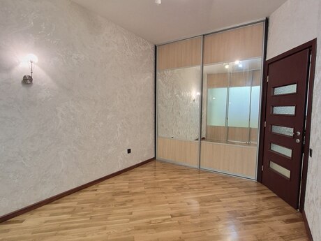 2-room apartment, 74 m², Azadlıq Prospekti: 229 000 ₼ 2