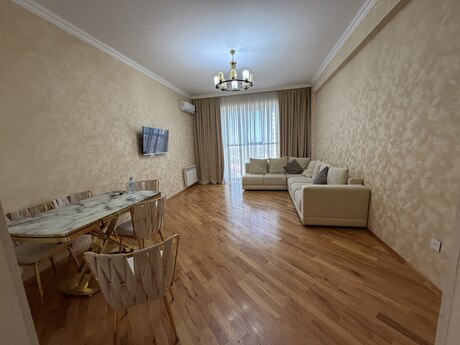 2 otaqlı mənzil, 83 m², Qara Qarayev: 245 000 ₼ 2