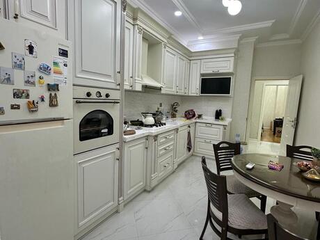 3 rooms · 90 m² · floor 1/9, Yeni Yasamal
