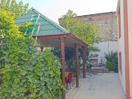 7 otaqlı həyət evi, 228 m², Azadlıq Prospekti: 295 000 ₼ 2