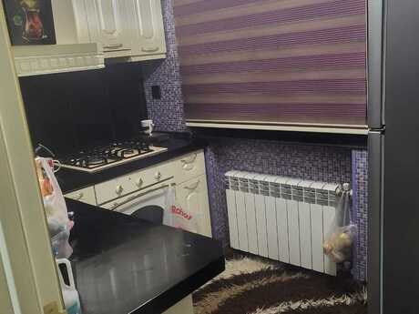 1 otaq · 41 m² · 3/5 mərtəbə, Neftçilər
