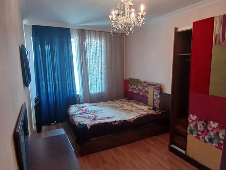 3-room apartment for rent, 90 m², Nəriman Nərimanov: 800 ₼/mo 3