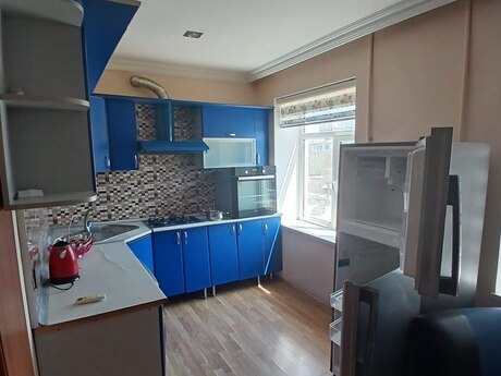 3-room apartment for rent, 90 m², Nəriman Nərimanov: 800 ₼/mo 2