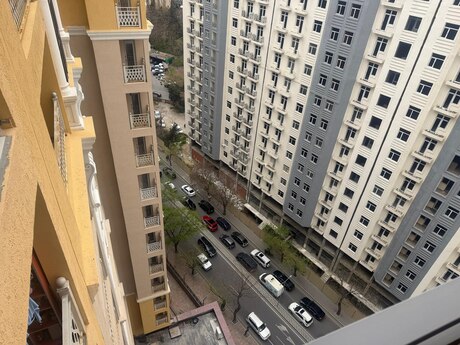 3-комнатная квартира, 79 м², 28 May: 292 000 ₼ 3